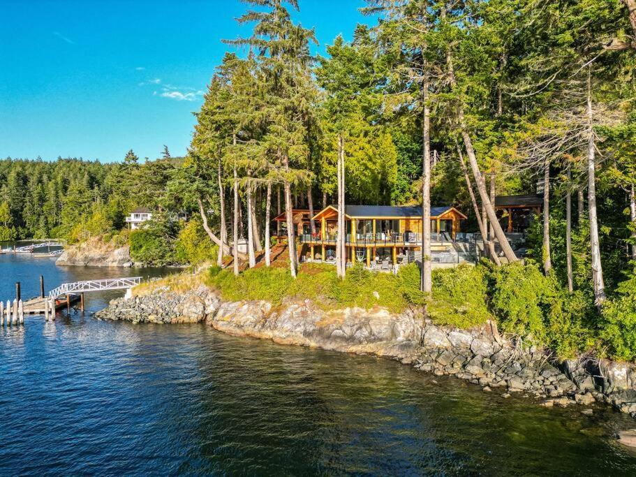 Kingfisher Manor Villa Sooke Exterior foto