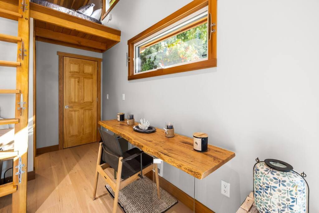 Kingfisher Manor Villa Sooke Exterior foto