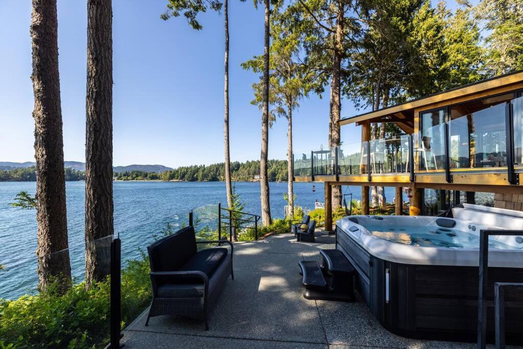 Kingfisher Manor Villa Sooke Exterior foto