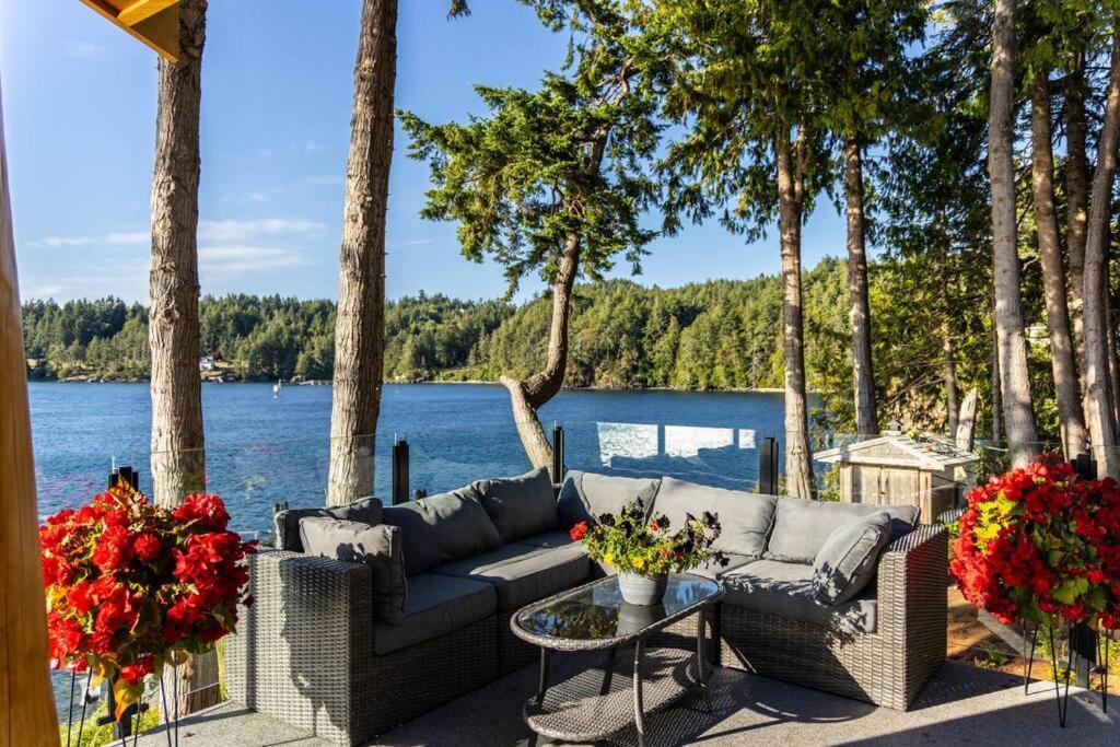 Kingfisher Manor Villa Sooke Exterior foto